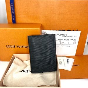 Louis Vuitton male wallet
